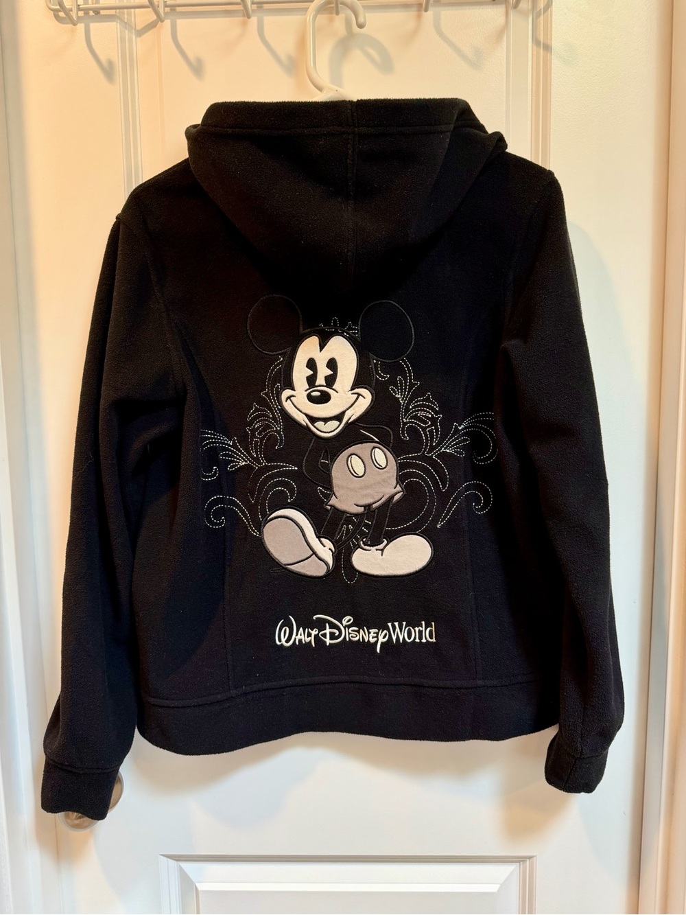 Disney World Parks Zip Fleece Hoodie Jacket 
Y2K Women’s Mickey Mouse Vintage